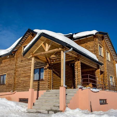 Snow Time Eco Chalet Gudauri Bagian luar foto