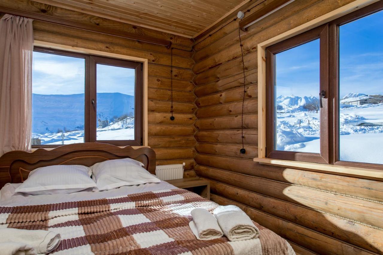 Snow Time Eco Chalet Gudauri Bagian luar foto