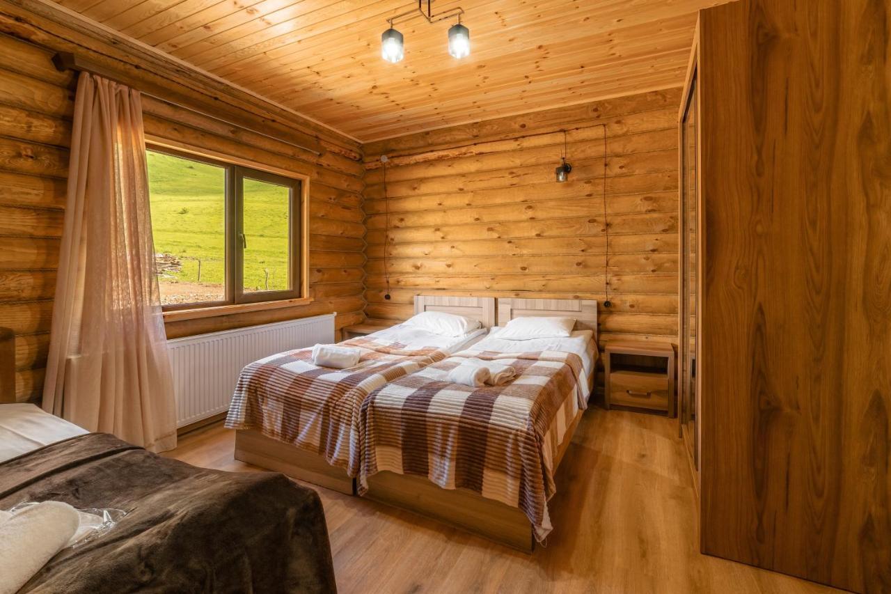 Snow Time Eco Chalet Gudauri Bagian luar foto