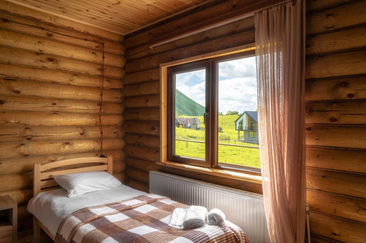 Snow Time Eco Chalet Gudauri Bagian luar foto