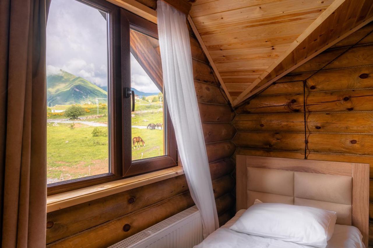 Snow Time Eco Chalet Gudauri Bagian luar foto